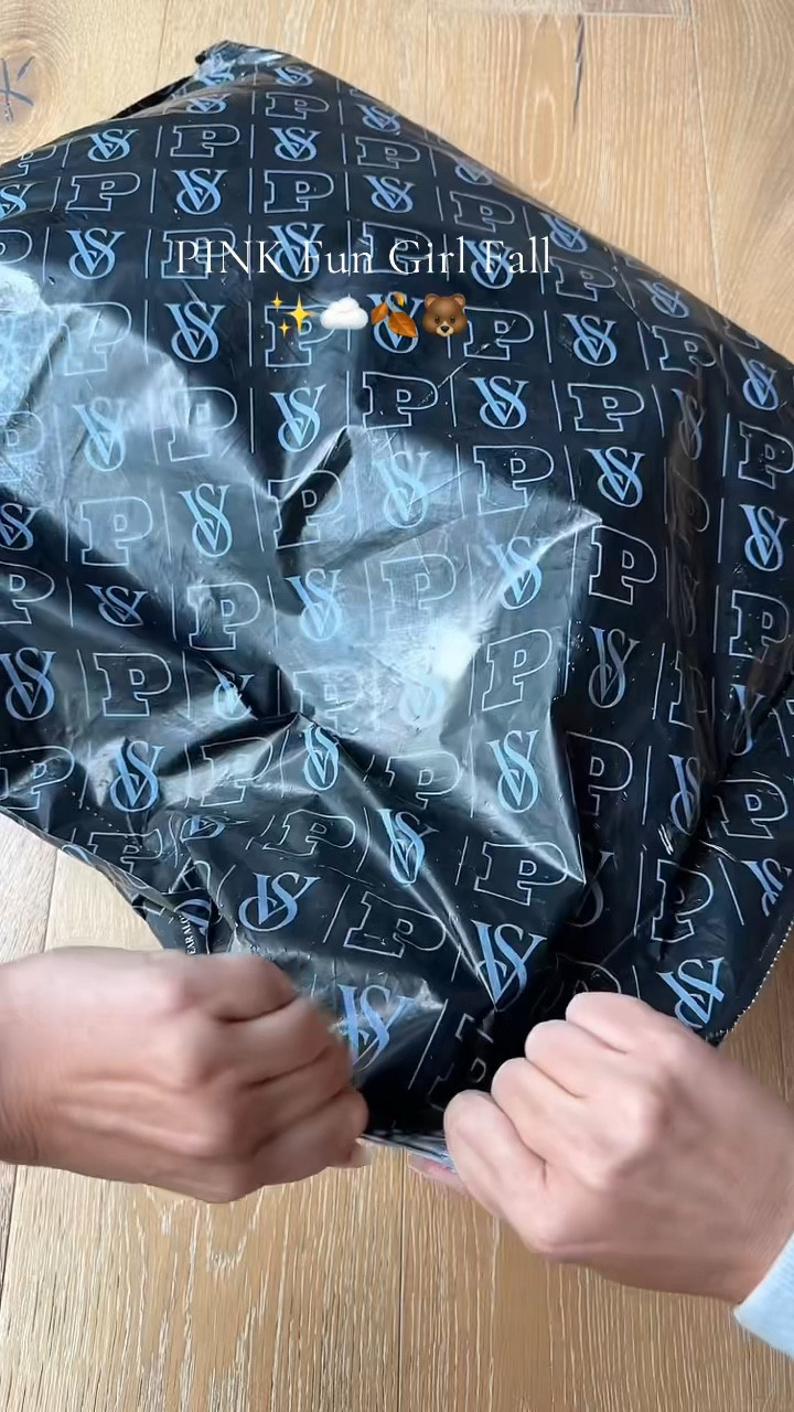 Fall loungewear essentials ☁️
@vspink #pinkpartner 

#LTKSaleAlert #LTKU #LTKFindsUnder100