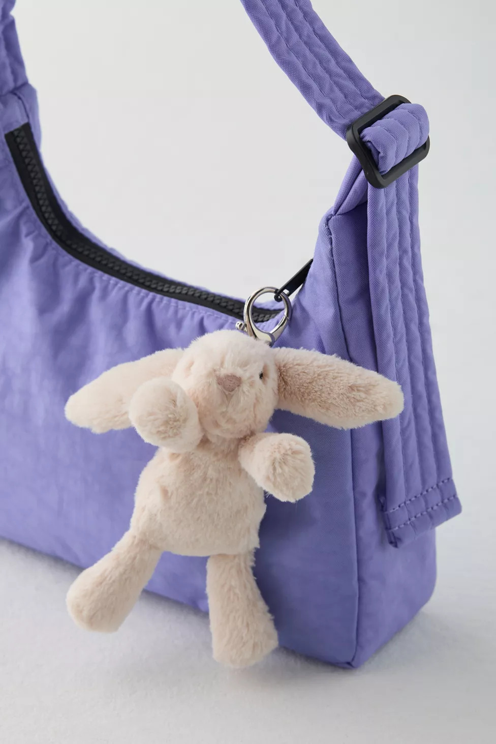 Jellycat Icon Plushie Bag Charm & Keychain | Urban Outfitters (US and RoW)