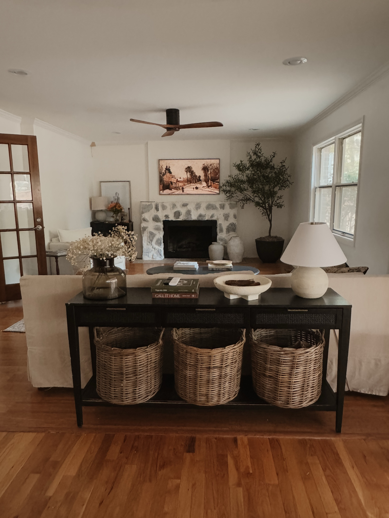 Living room decor
Console table
Fireplaces mantle
Olive tree
Faux tree



#LTKHome