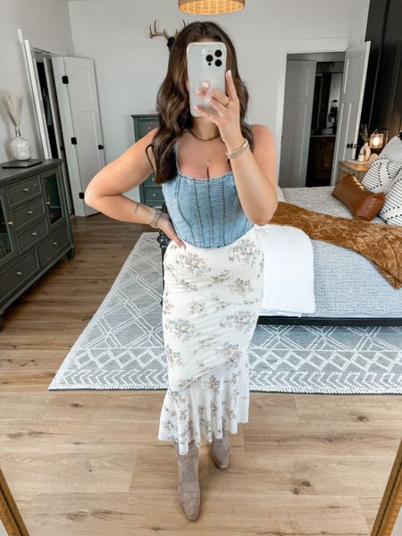 Country Concert Outfit ✨

Denim Top — small
Skirt — small

Nashville outfit | neutral western outfit | country concert style | country concert outfit inspo | country concert outfits | western outfits | western style | cowgirl boots ouffit | boho western outfit | western boho outfit | denim tank top | floral midi skirt | floral maxi skirt 



#LTKFindsUnder100 #LTKShoeCrush #LTKFindsUnder50