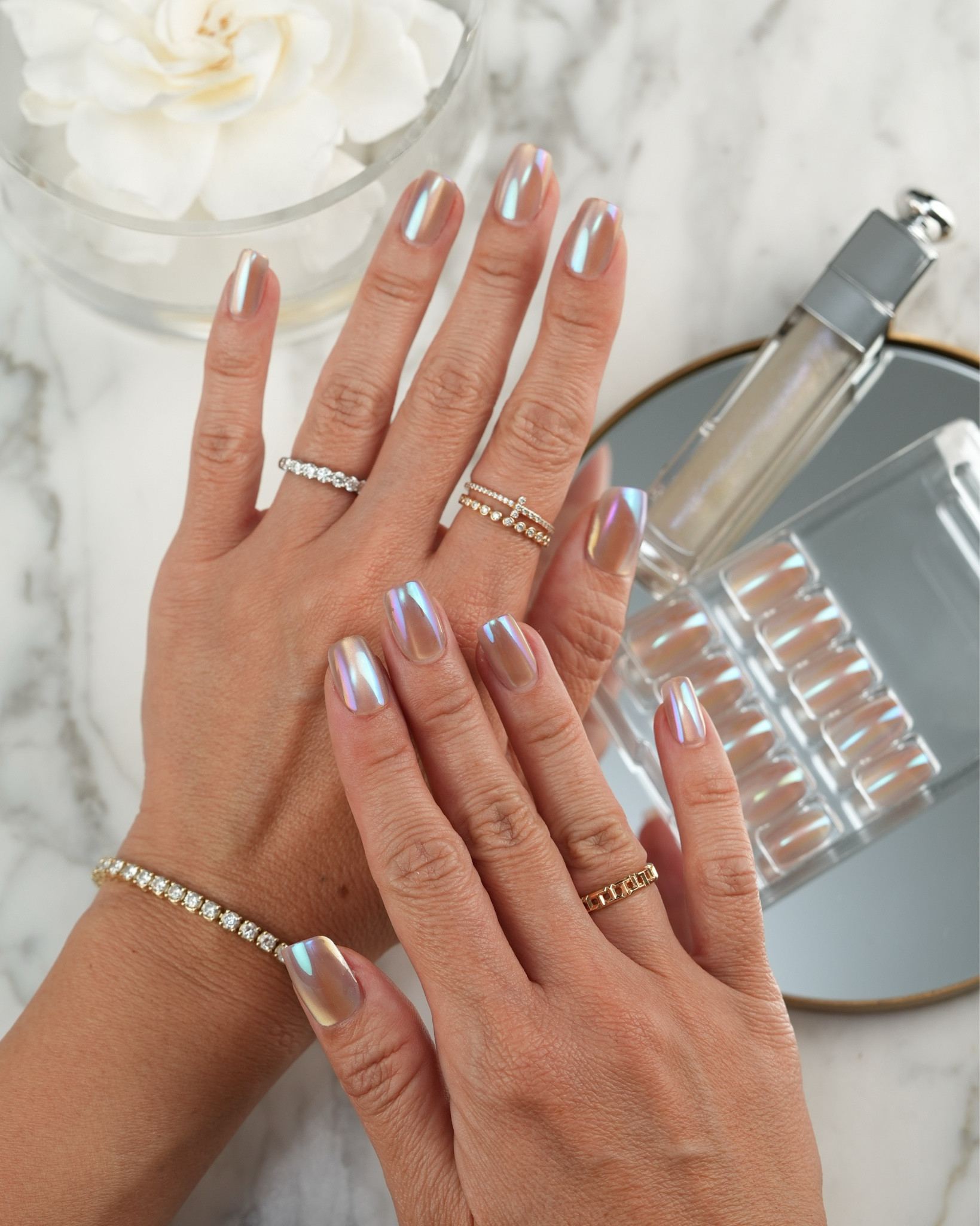#ad Love the new @kissnails Press-Ons that just launched at @target! They added new colors and shapes. Each kit now comes with more nail sizes for a better fit. Completely obsessed with the chrome look in the color Golden Hour Affairs!

#Kissnails #Kisspartner #TargetPartner #Target #NewMoreBetterKISS 

#LTKBeauty