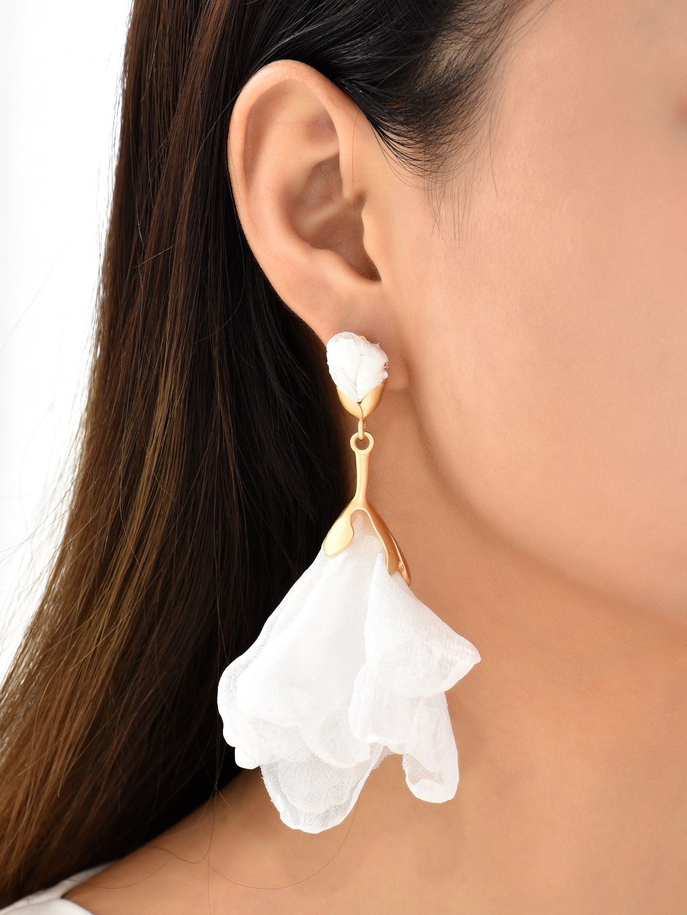 Fabric Flower Drop Earrings
   SKU: sj2202272758970808      
          (73 Reviews)
            U... | SHEIN