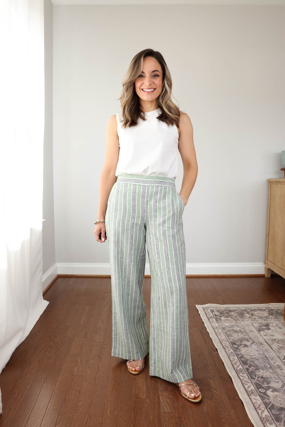 Four pairs of casual summer pants for petites! 

LOFT Petite Pull-On Wide Leg Pants in Striped Linen Cotton
* This pair is currently not on the LOFT site (I bought them from the sneak preview section) it should be popping back up in a few days so I’ll keep an eye on them and share when they do! 
Size worn: Petite XXS
Rise: 10″
Inseam: 27.5″
Tank top (Nordstrom): xs