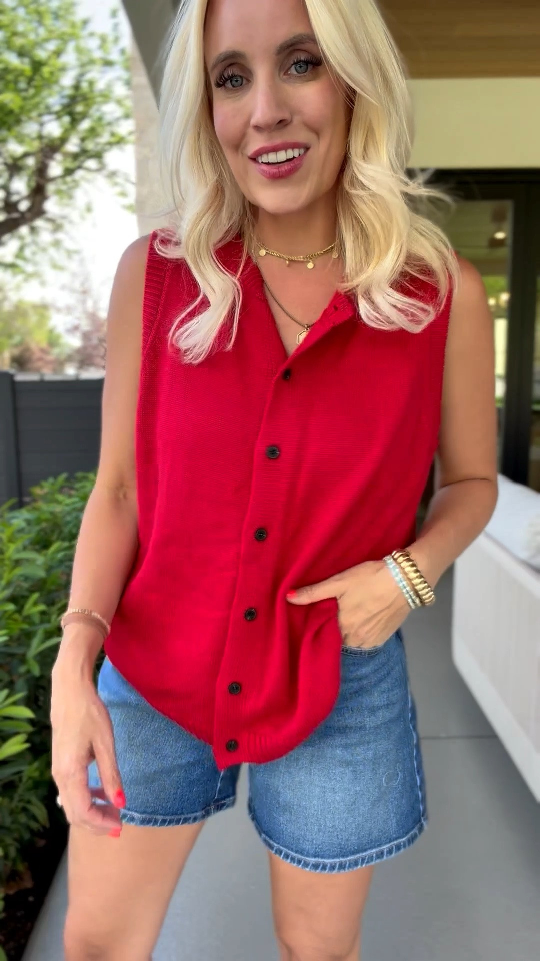This wide strap tank is perfect! Size M

#LTKmomlife #LTKgrwm #LTKootd