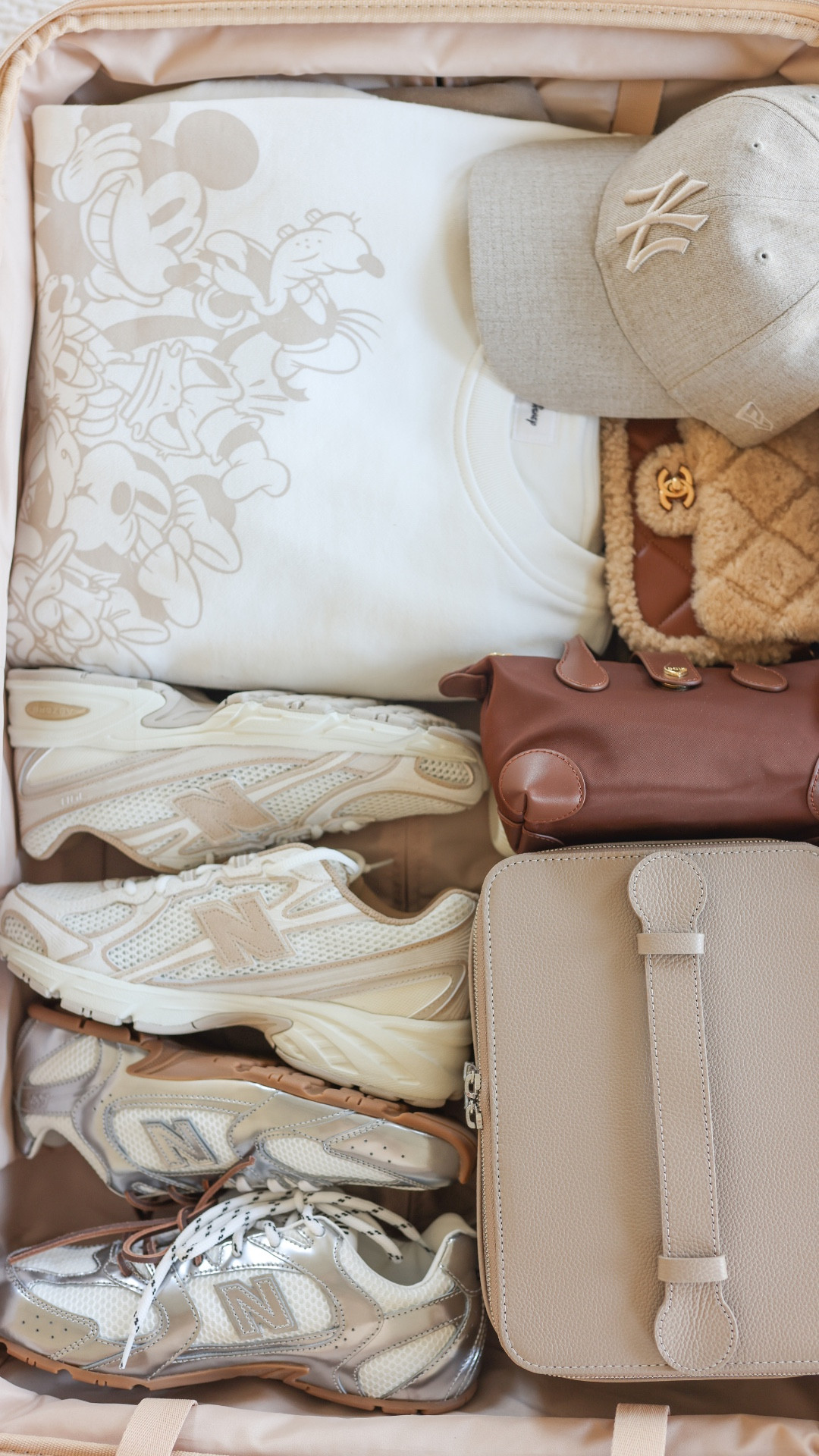 Pack with me for Disney World! 

Packing, pack with me, luggage, packing tips, packing cubes, beis luggage, Disney world outfits, new balance sneakers, travel pouches

#LTKWatchNow #LTKFindsUnder100 #LTKTravel