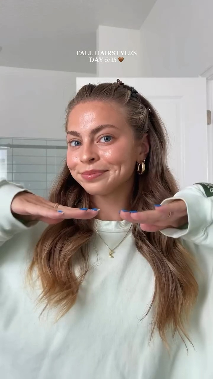 Fall hairstyles day 5/15 🤍 MINI CLIP HEADBAND 🖤 if you have thinner hair you prob don’t need the rubber bands!

#LTKFindsUnder50 #LTKBeauty #LTKStyleTip