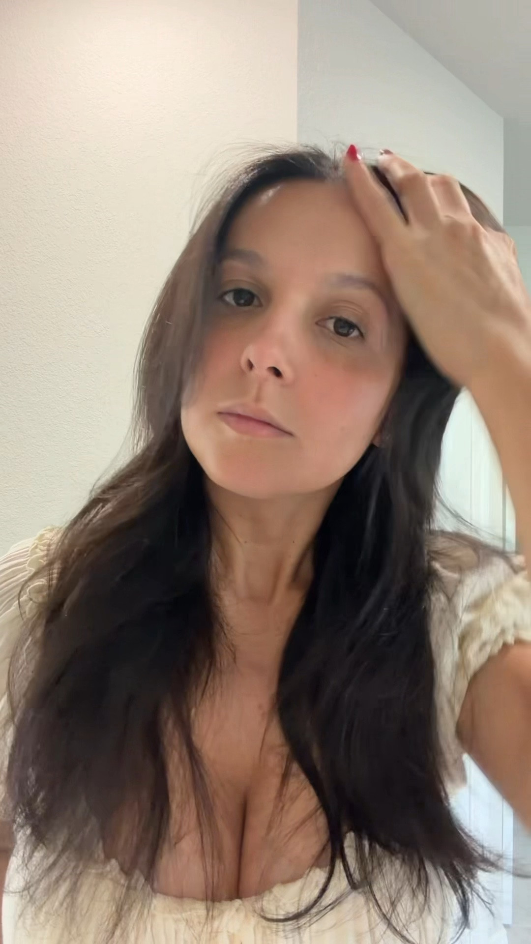 Drying and styling in one tool 

#tymobeauty #hairstyle #blowdrying
