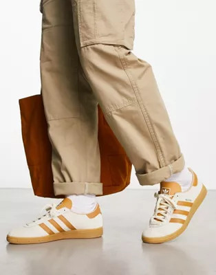 adidas Originals Munchen sneakers in cream and brown | ASOS (Global)