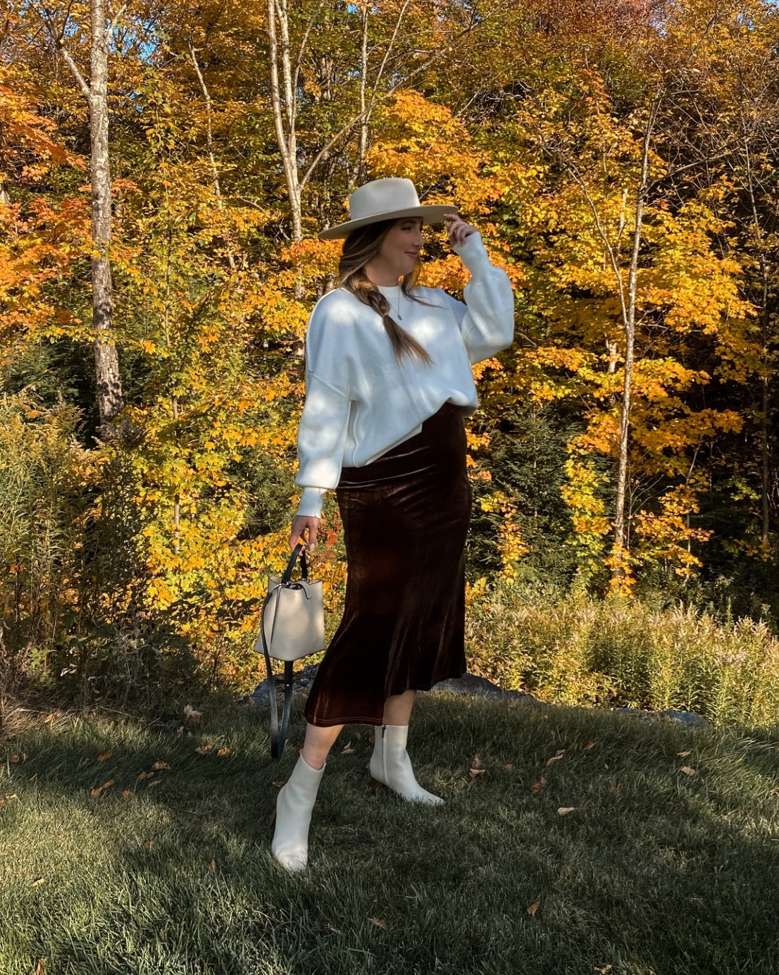 Thanksgiving outfit // Family photo outfit ideas. This looks chic but is also SO comfy - brown velvet midi skirt is stretchy (tts xl) & the oversized sweater (tts xl) is one of my all time favorites. Square toe boots make for a comfortable fit too! 


#LTKHoliday #LTKMidsize #LTKSeasonal