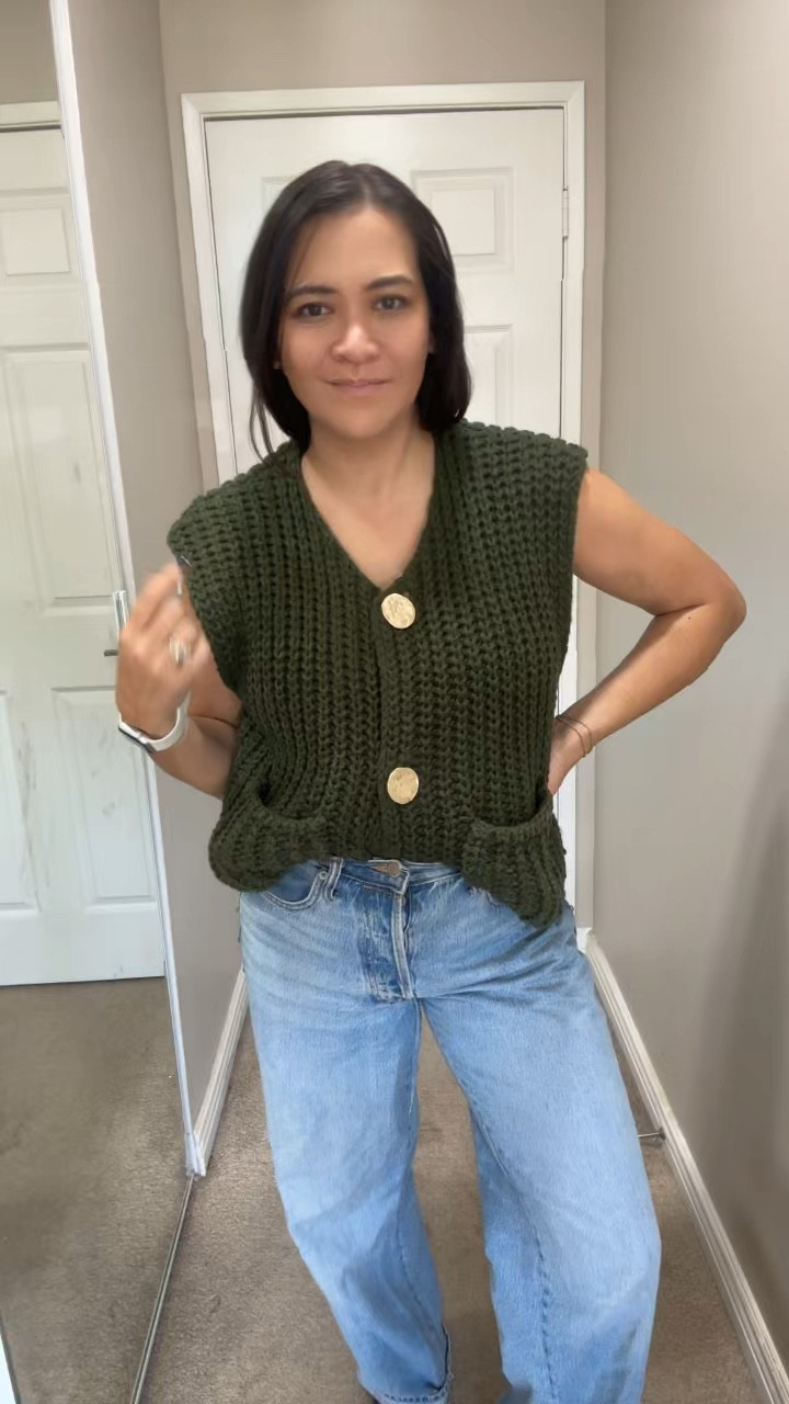 Obsessed with this vest that you can get on Amazon, these jeans you can buy at target and these Sam Edelman Mary Jane Flats! 

 

#LTKStyleTip