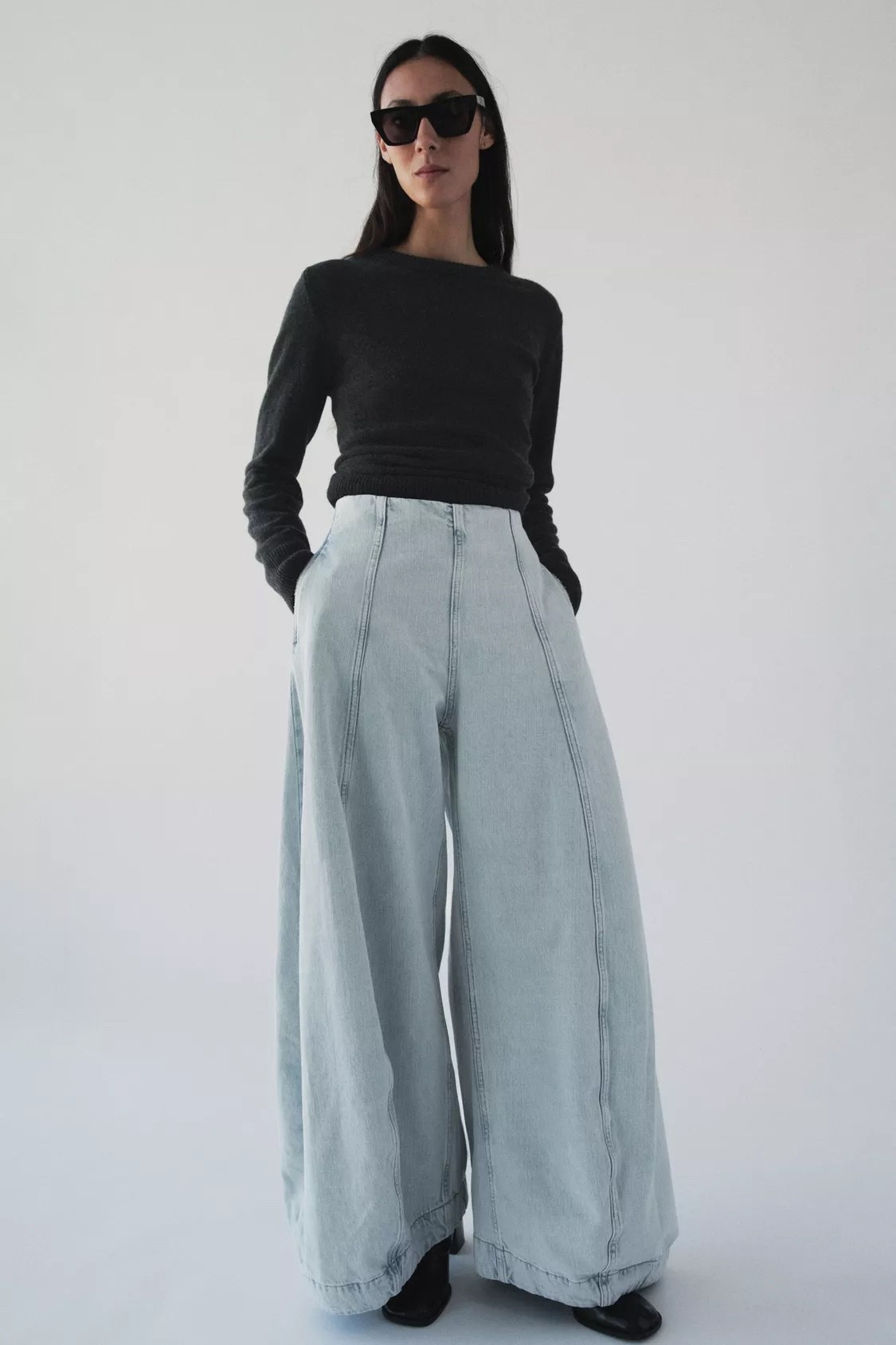 High waist balloon jeans! 

#LTKOver40 #LTKStyleTip