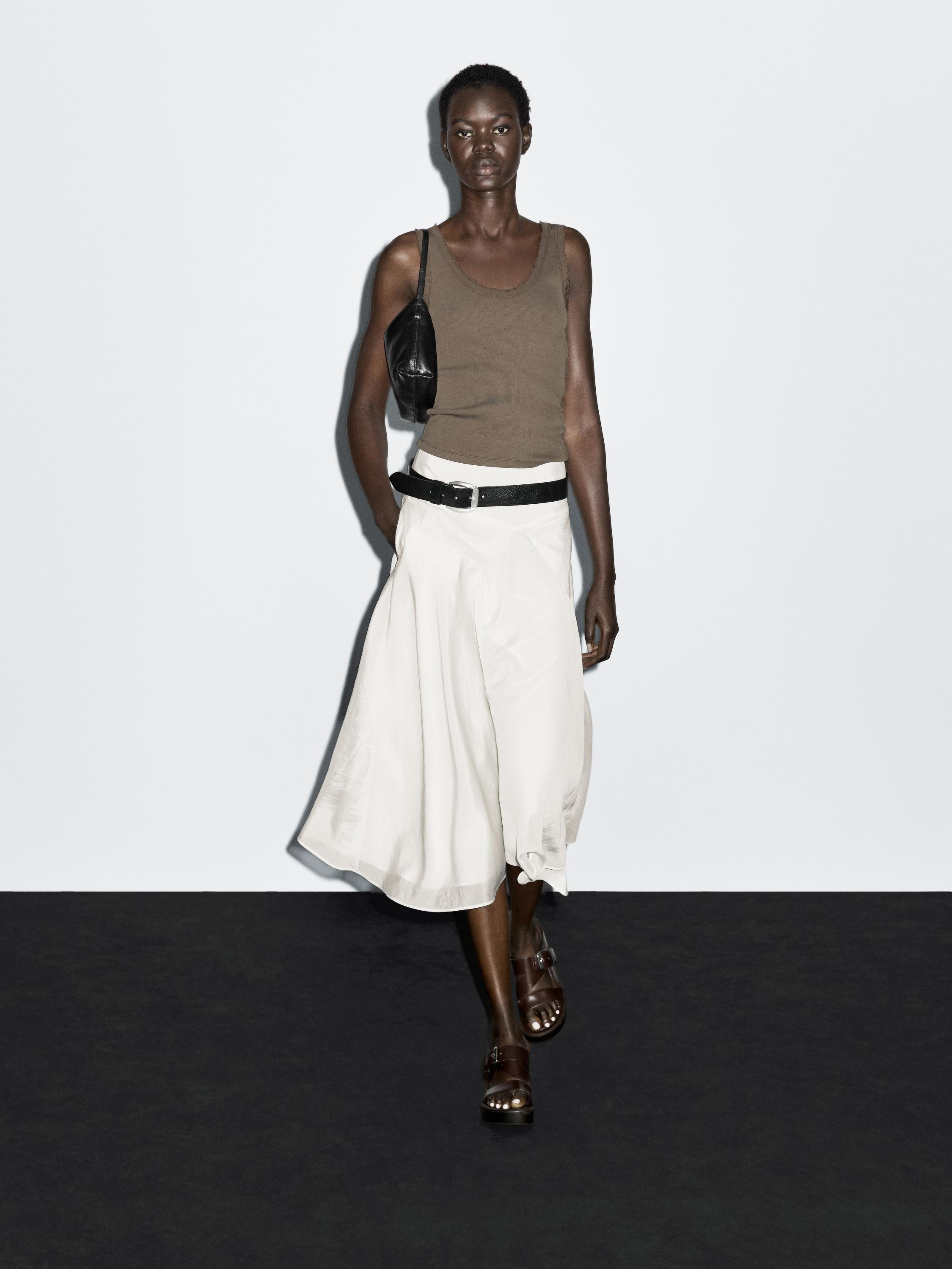 Weitschwingender Midirock mit Passe | Massimo Dutti DE