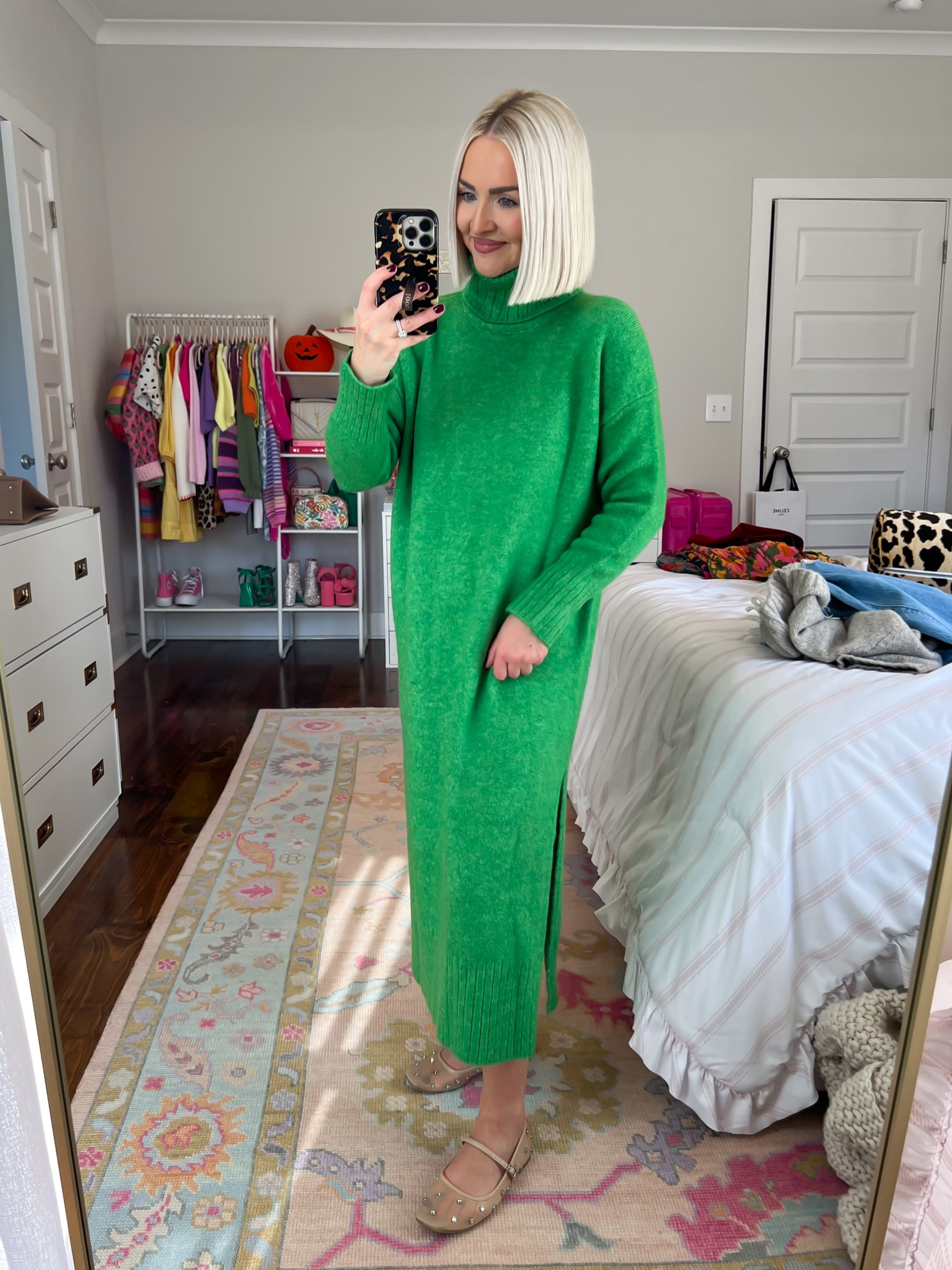 Green karigan sweater midi dress / green turtleneck sweater dress / green sweater dress / Christmas outfit 
Size: XXS regular (size down one)

#LTKHoliday #LTKParties
