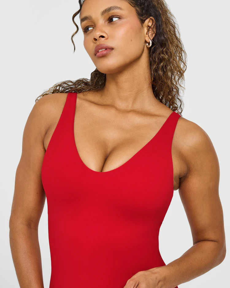 SoftMotion™ Scoop Neck Tank Top with White Logo 
 Light Toasted Red | Oner Active (UK / US)