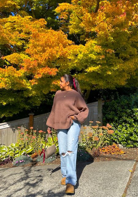 Simple neutral fall fit!🍁 wearing a small sweater (it runs oversized!) use code mel15 for a discount 🧡

#LTKstyletip #LTKfindsunder100 #LTKSeasonal