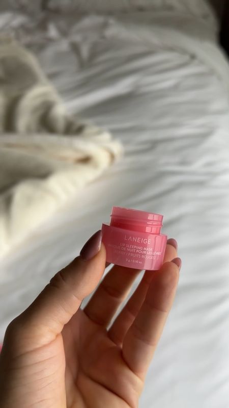 This overnight sleep lip mask is so hydrating and smells amazing! Perfect stocking stuffer, or small gift for a friend!

#LTKGiftGuide #LTKbeauty #LTKfindsunder50