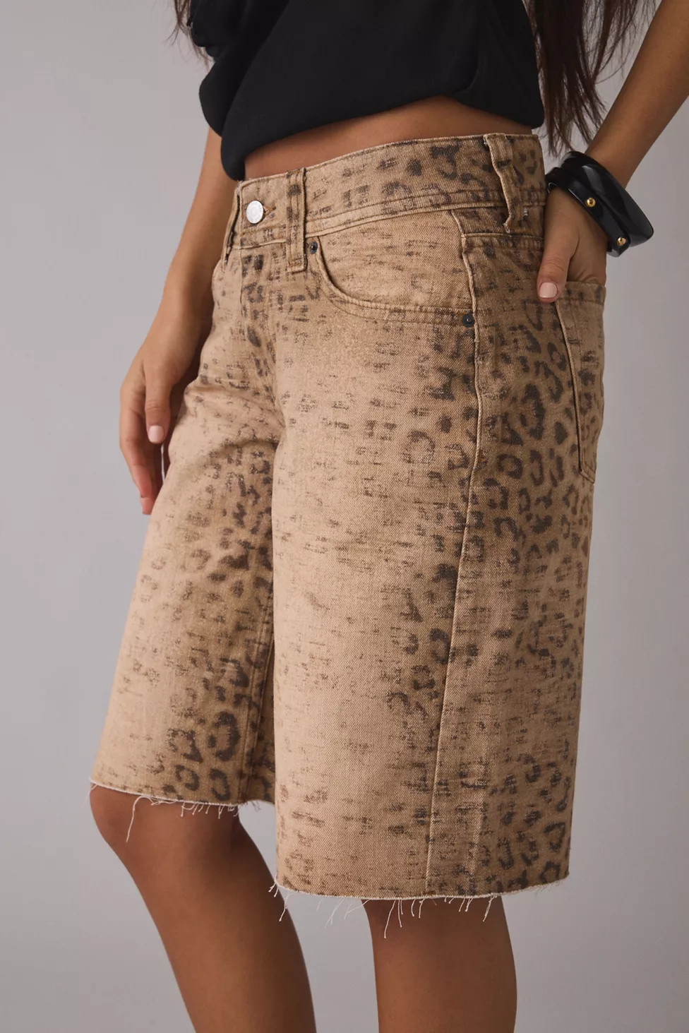 BDG Front Runner Printed Mid-Rise Baggy Jorts | Urban Outfitters (US and RoW)