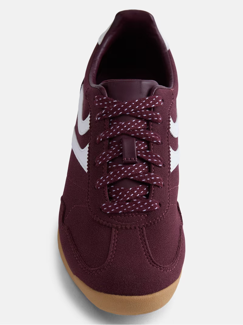 No Boundaries Women's Faux Leather and Suede Retro Inspired Lace Up Sneakers | Walmart (US)
