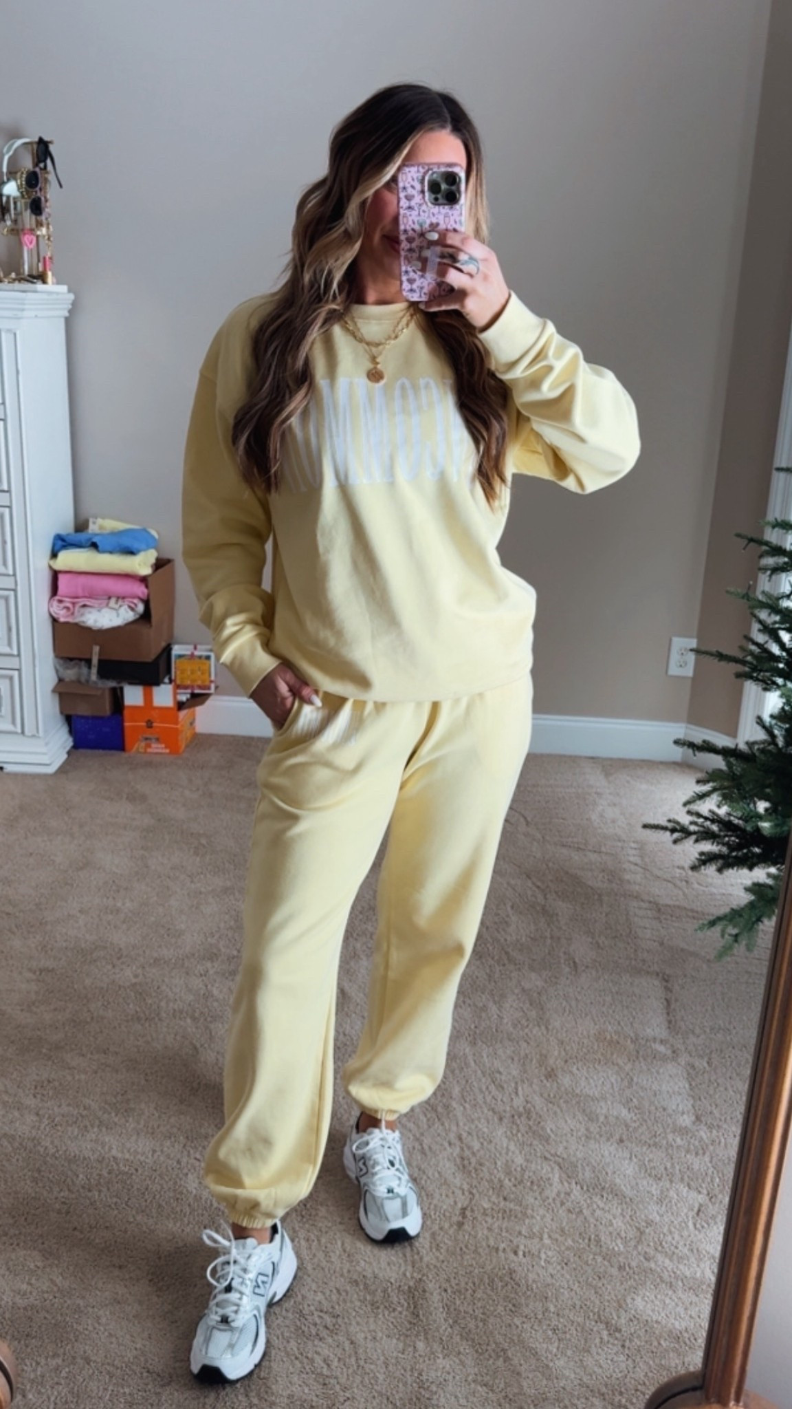 The cutest butter yellow set to add a pop of color to your winter wardrobe! Quality is 10/10! I’m 5’6 140lbs in a size medium 

#LTKootd #LTKdayinmylife #LTKActive