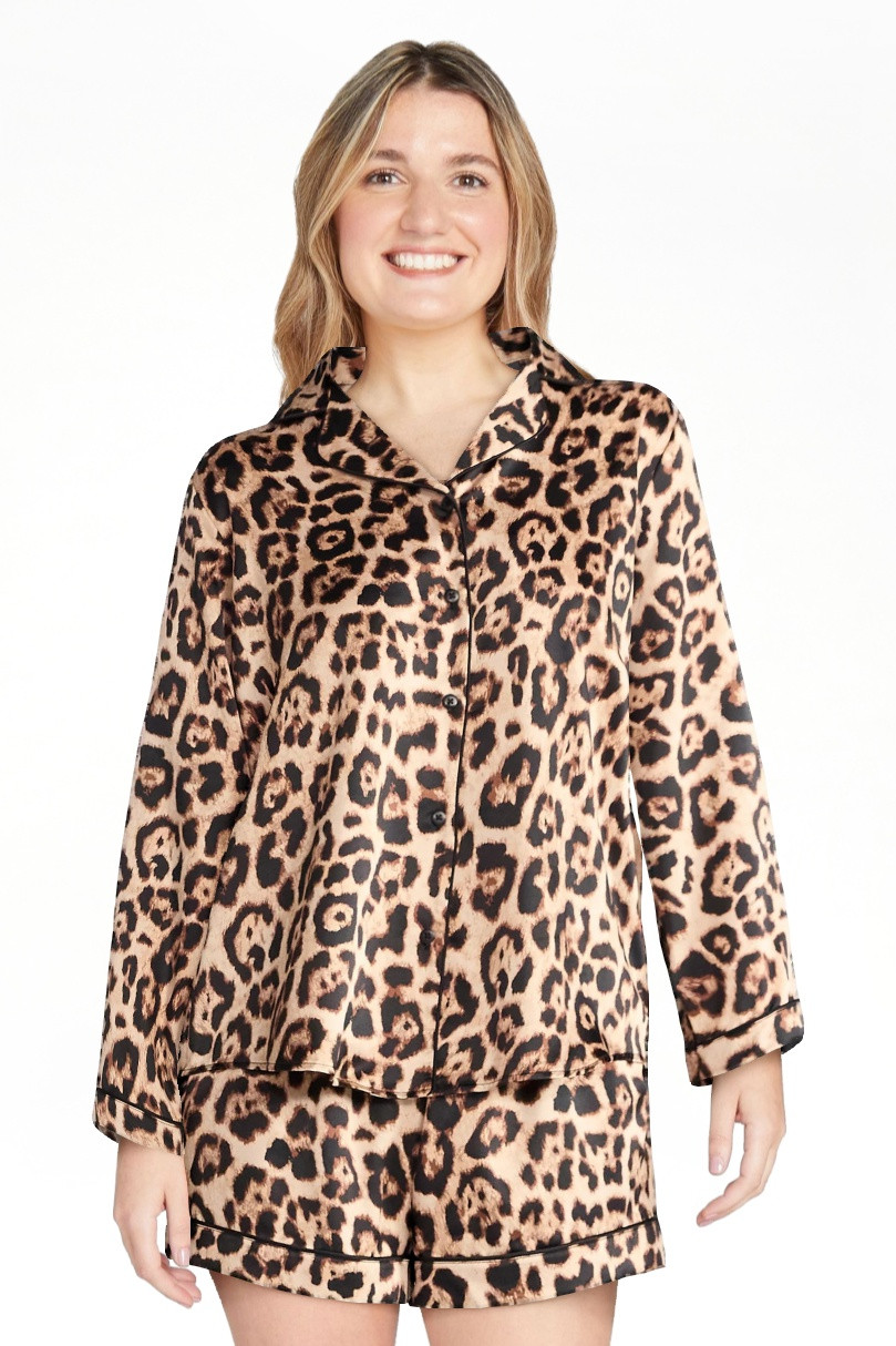 Joyspun Women’s Stretch Satin Notch Long Sleeve Top and Shorts Pajama Set, 2-Piece, Sizes XS-3X | Walmart (US)