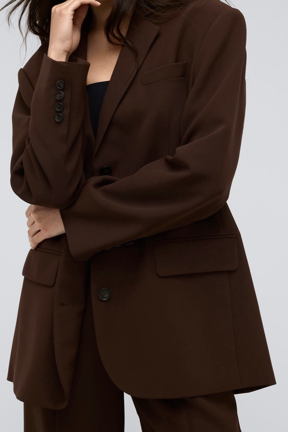 Love this brown blazer 🤎 definitely a staple for this season 