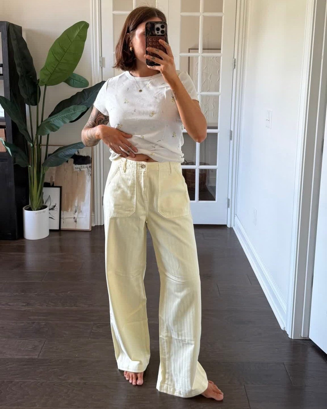 In love with these yellow jeans. They have a subtle striping, are suuuuper lightweight, and you literally can't beat this price! Perf for summer!!
