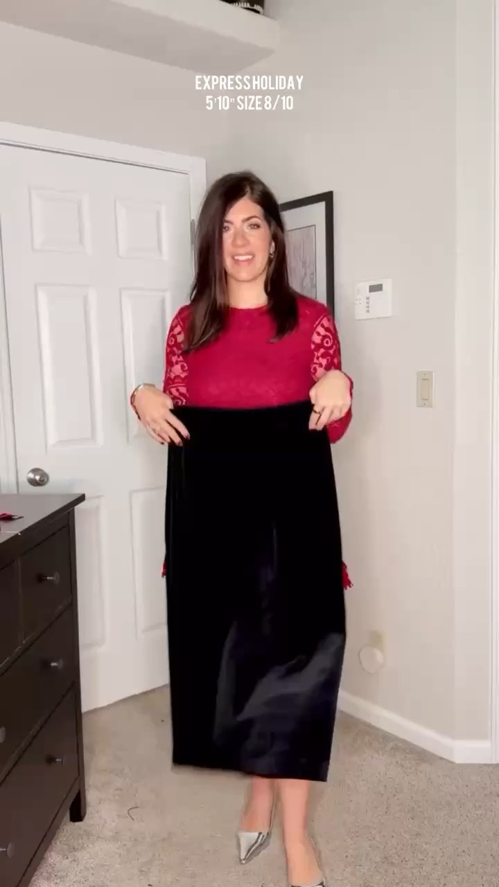 Medium off the shoulder top Medium velvet midi skirt

Express, velvet, trending, midsize fall, fall outfit inspo, midsize style, casual outfit, fall colors, sweater weather, midsize fashion, fall fashion, fall chic, easy outfit, mom style, midsize mom, trending fall fashion, purple off the shoulder top, black velvet midi skirt, black heels, holiday party, holiday style

#LTKMidsize #LTKSeasonal #LTKHoliday