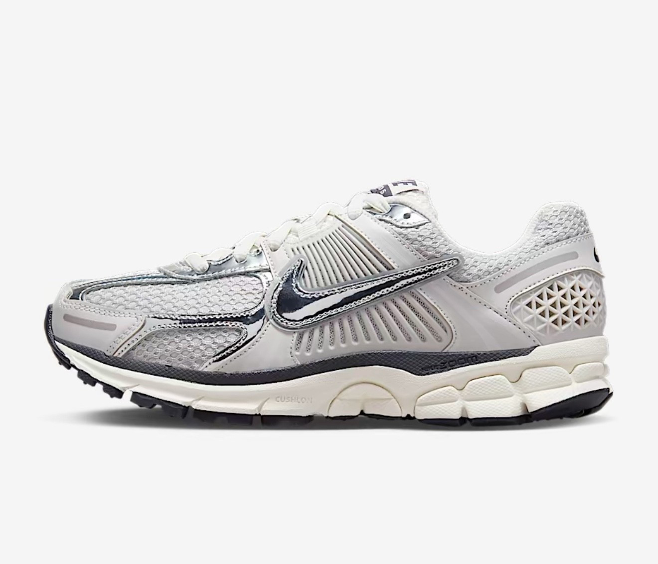 Nike Vomeros in Silver!!

#LTKHoliday #LTKmomlife #LTKU