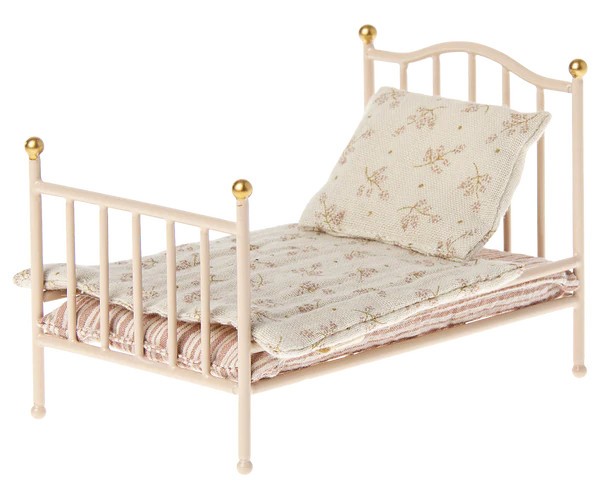 Vintage Bed, Mouse - Rose | MailegUSA