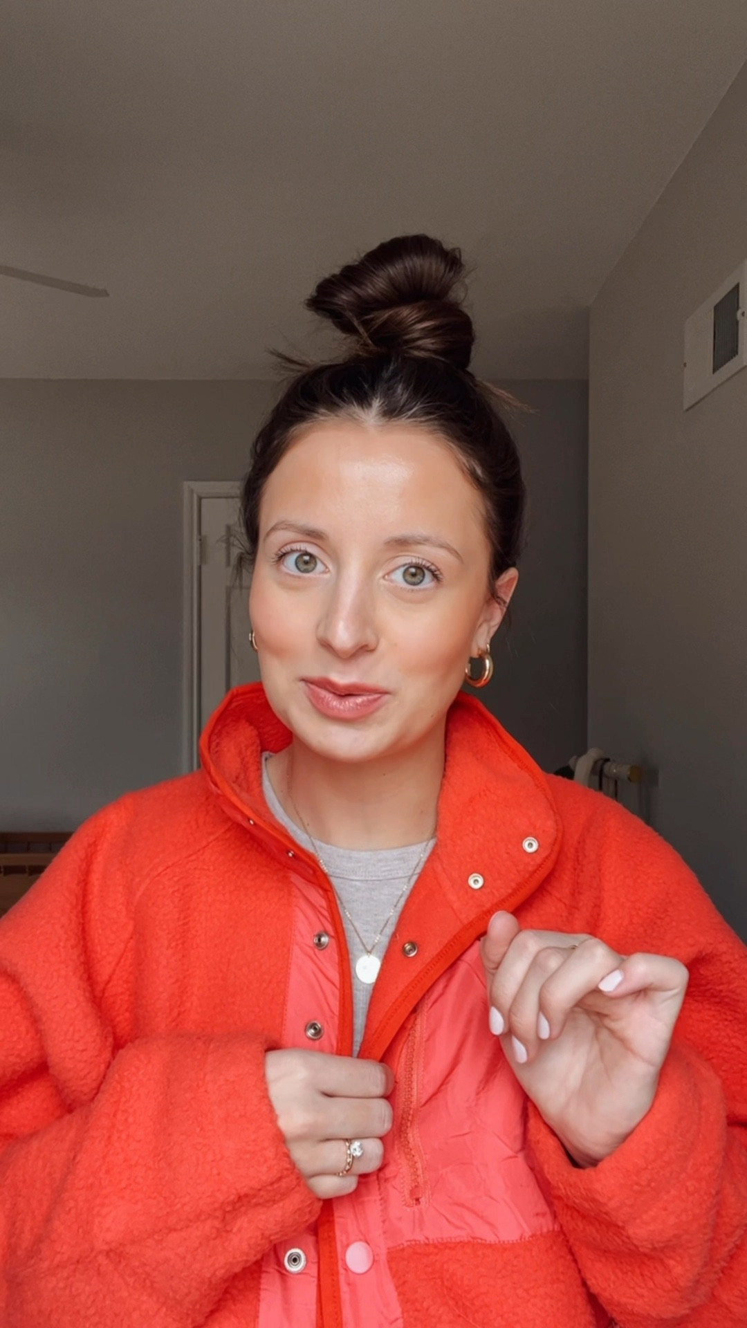 Great Amazon dupe for the Free People hit the slopes fleece!! Under $40 👏🏼 Wearing color Coral, size M! 