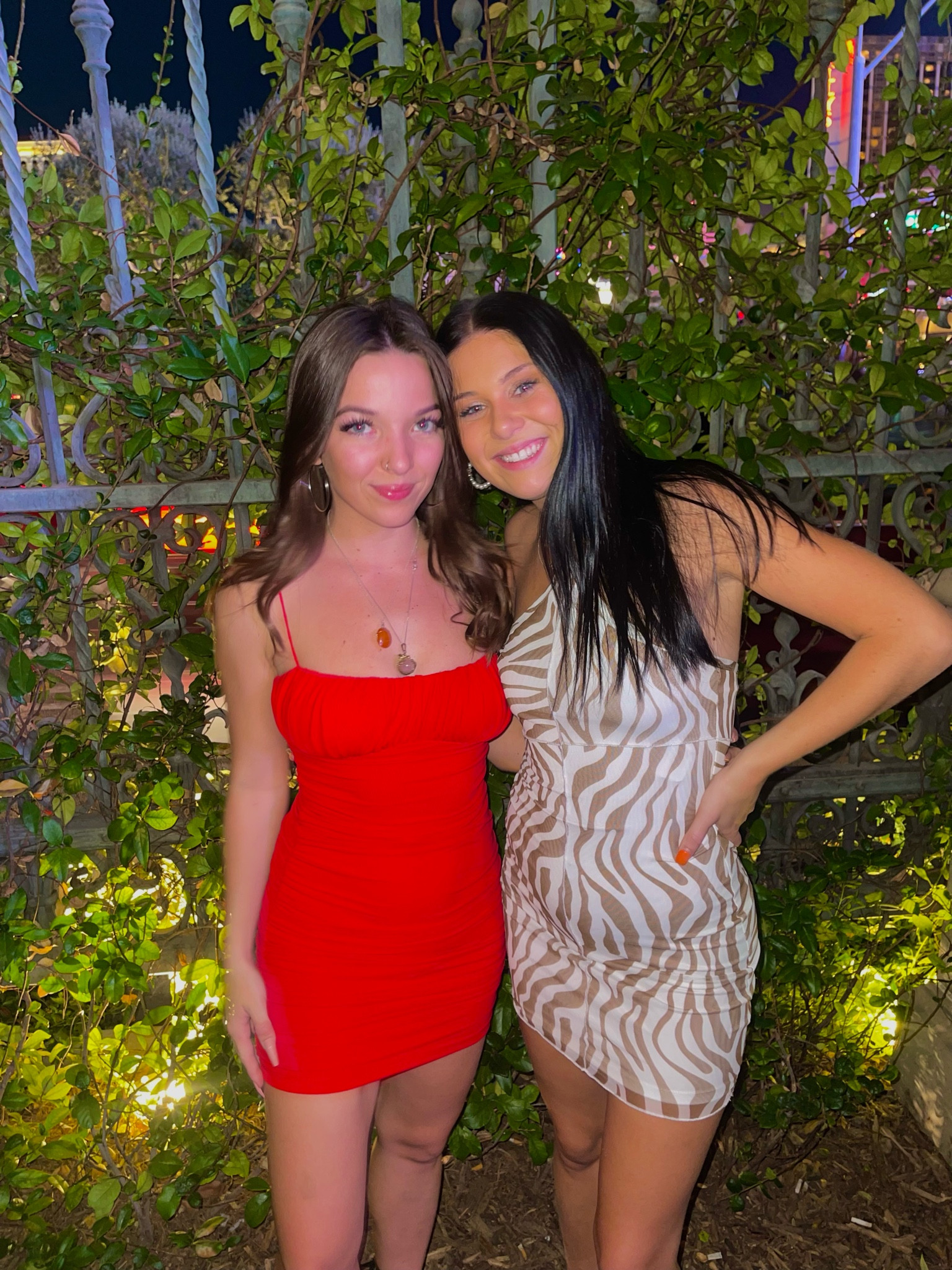 my favorite little red dress, size 2 (i also have her in black bc i love it so much) 
red dress, red mini dress, princess polly dress, princess polly dress, miami dress, vegas dress