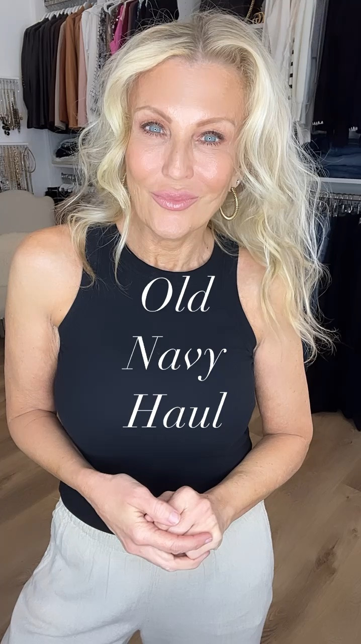 Linen pants size x small
White jeans size 2

#LTKVideo #LTKover40 #LTKfindsunder50