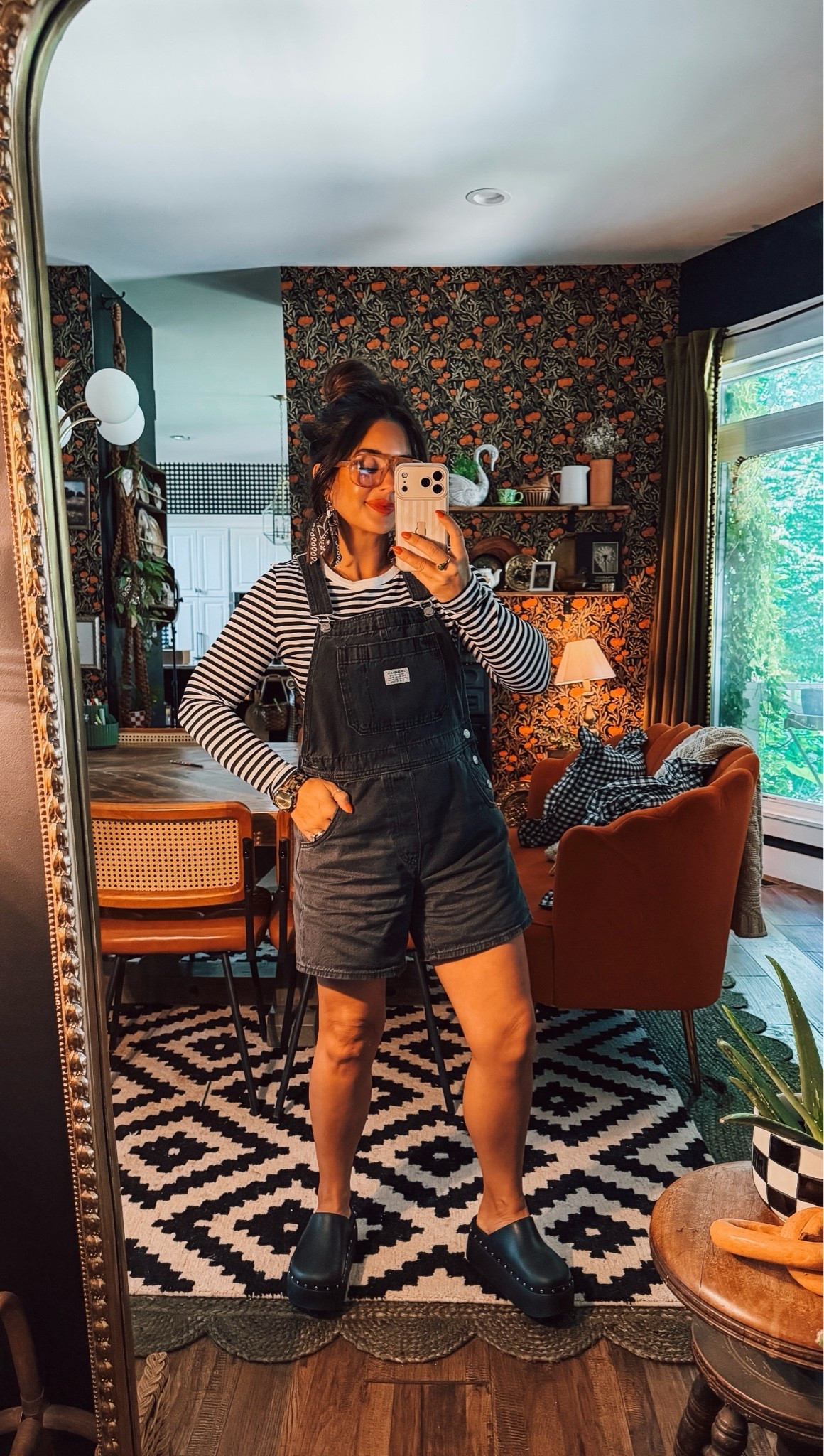The best overalls hands down! Perfect transitional outfit going into fall!

#LTKootd #LTKU #LTKSaleAlert