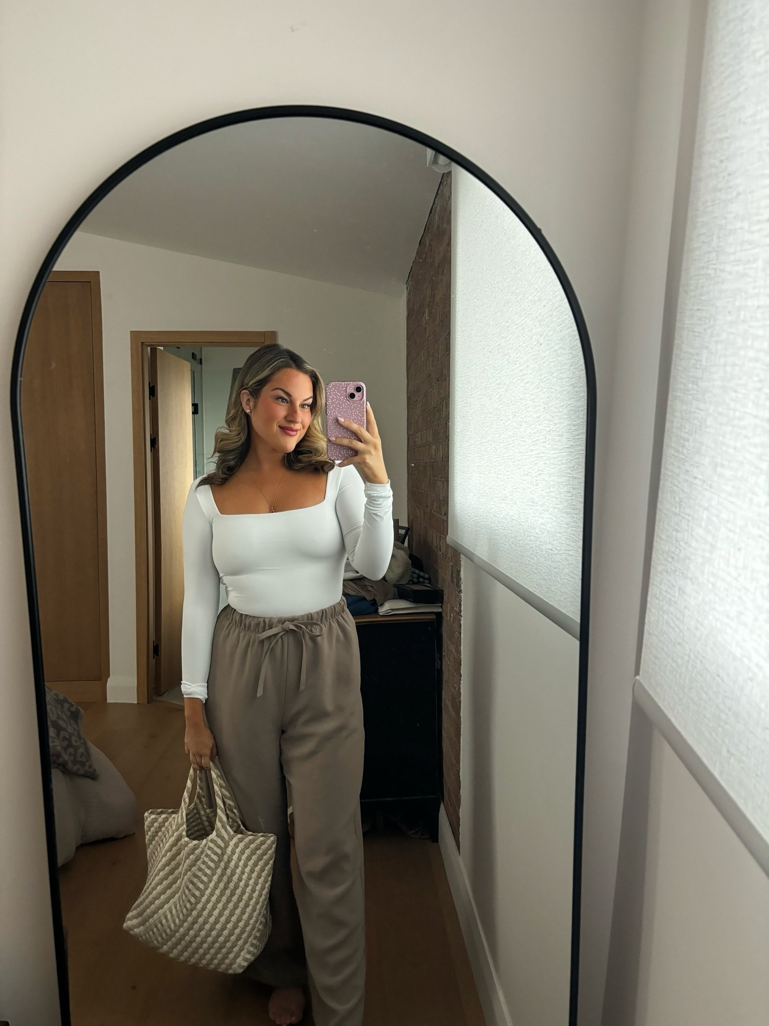 My go to work fit 🤎

#aritzia #fallfashion #fallfits #fallfinds

#LTKworkwear #LTKstyletip #LTKfall