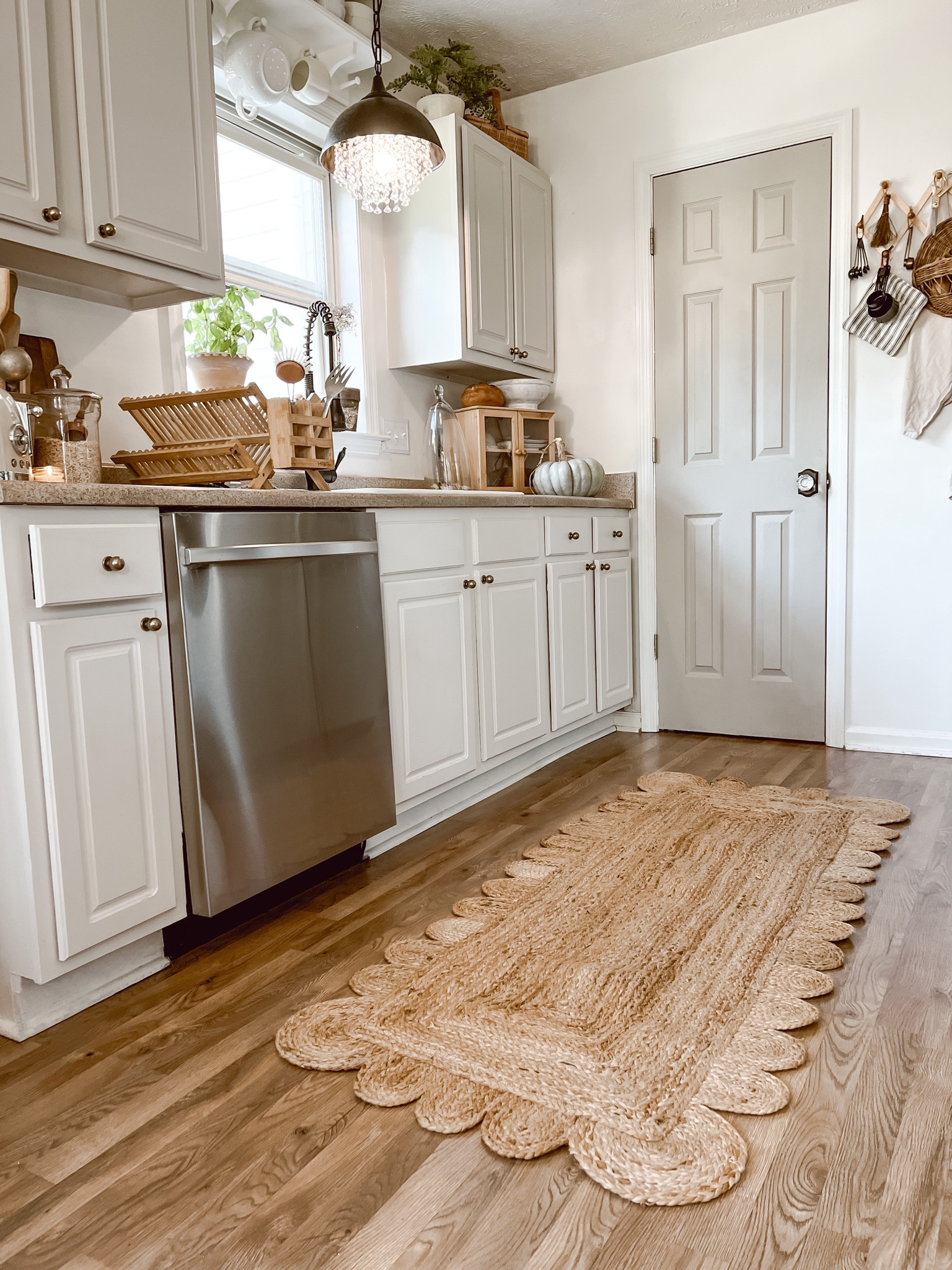Cozy warm cottage kitchen.

#LTKstyletip #LTKhome #LTKSeasonal