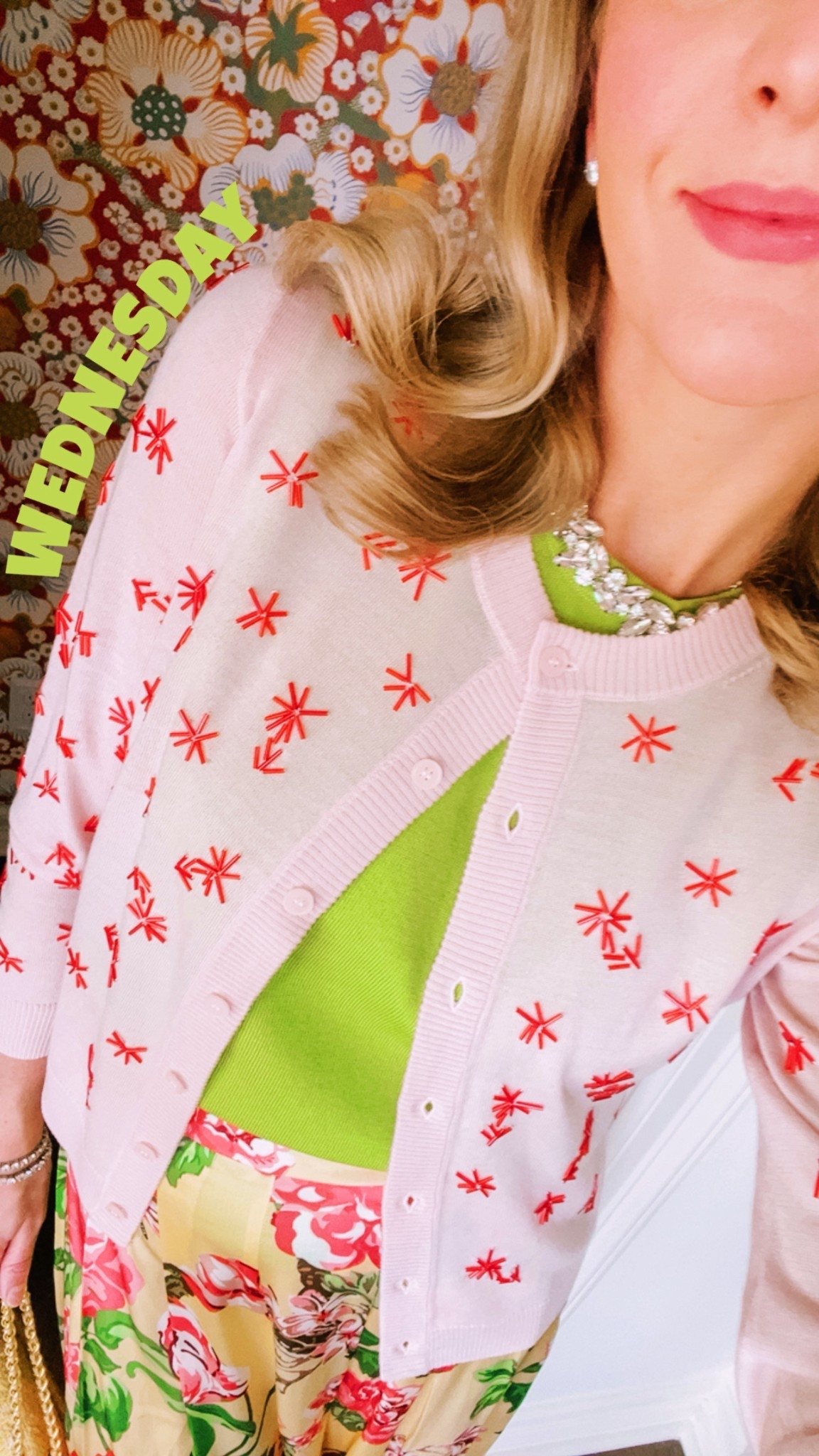 🌸🌷🌸🌷

#style #cardigan #pink #patternplay #pairswellwith #funfinds 

#LTKWorkwear #LTKgrwm #LTKootd