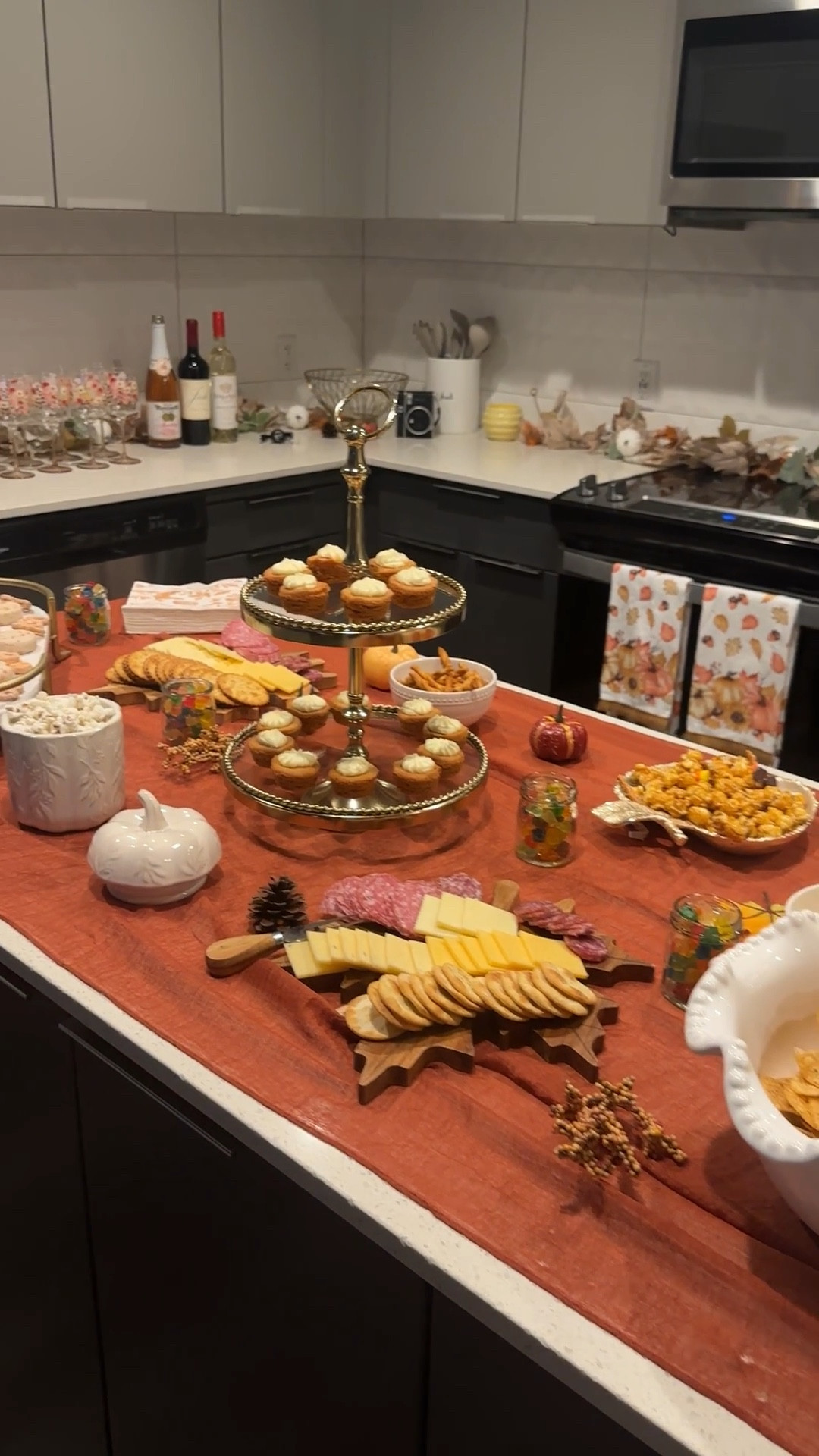 Hosting season is officially here 🧡🍂 Sharing all my fall inspo from cozy Friendsgiving table decor to festive Thanksgiving food ideas! 🕯️✨ Think warm colors, comfort dishes, and that perfect “home for the holidays” vibe 🤎

Save for your Thanksgiving hosting inspo ✨

#LTKSeasonal #LTKHoliday #LTKfoodie