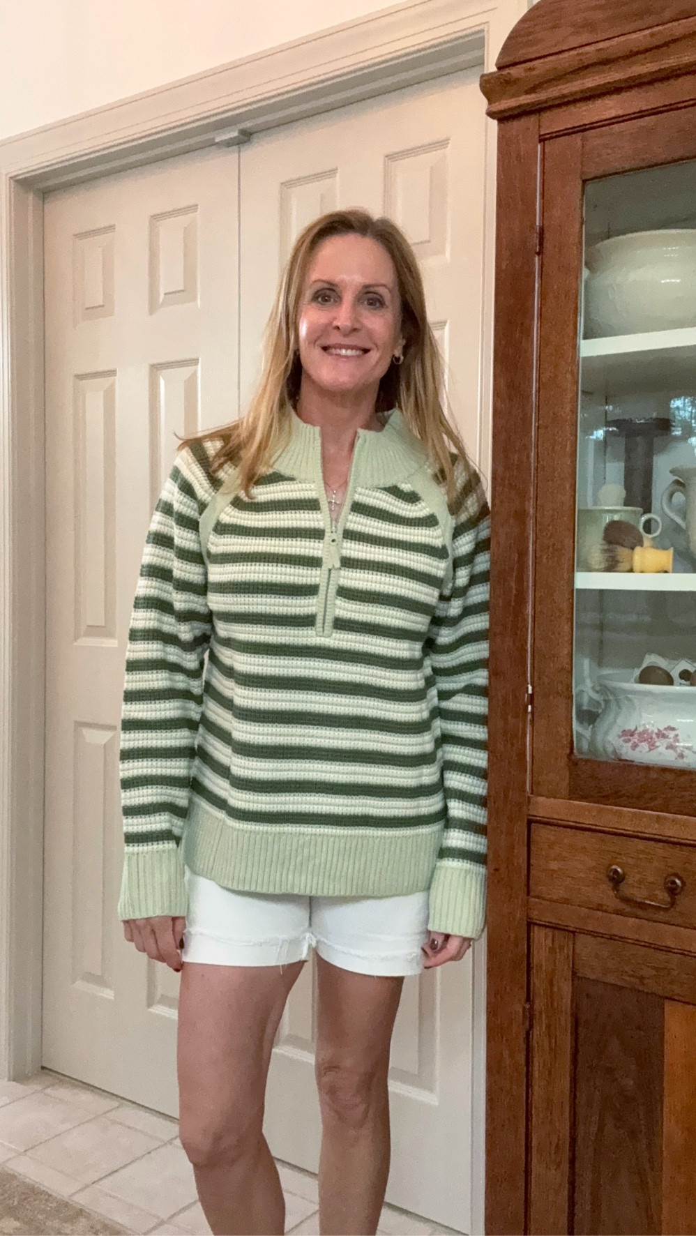 I put this sweater from Amazon in my cart so fast when I saw it!!!  The stripes are what does it for me!  It’s a medium weight that is so soft and comfy.  It comes in 5 colors and is so cute!
***I’m wearing a medium for reference.

#LTKSeasonal #LTKOver40 #LTKSaleAlert