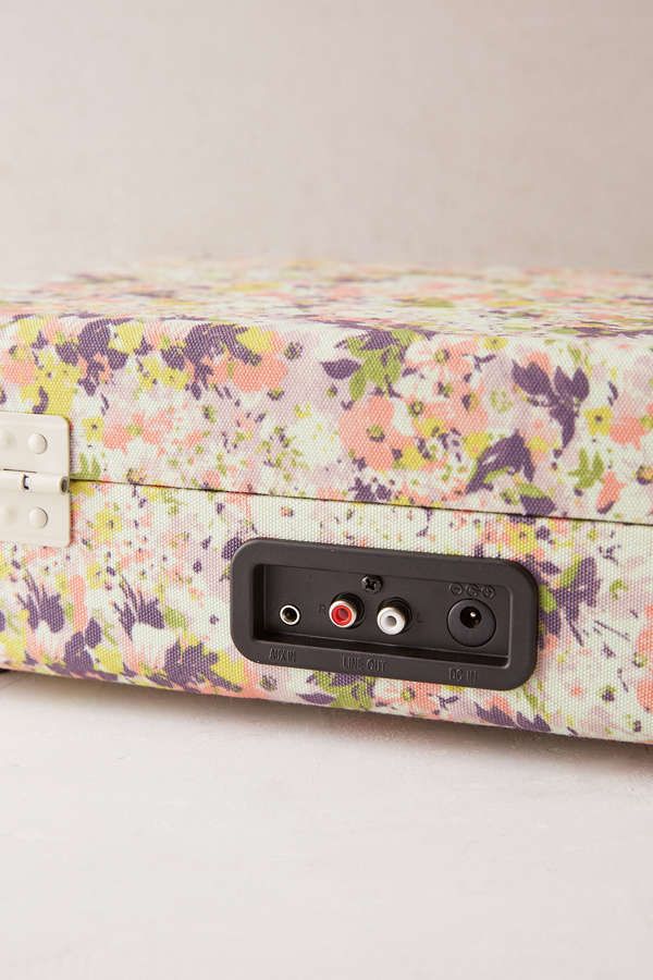 Crosley Presley Floral Cruiser Bluetooth Record Player | Urban Outfitters US