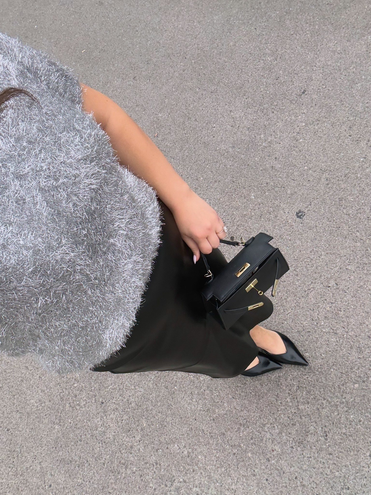 Sunday Christmas church look ❄️ Obsessed with this tinsel sweater that’s on sale for under $30!! 🤍🤍

#LTKWorkwear #LTKHoliday #LTKPetite