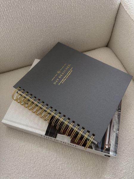 Getting organized in 2024 starts with writing everything down @thedaydesigner #daydesigner #daydesignerpartner #daydesignerplanner #ltk @shop.ltk #ad 