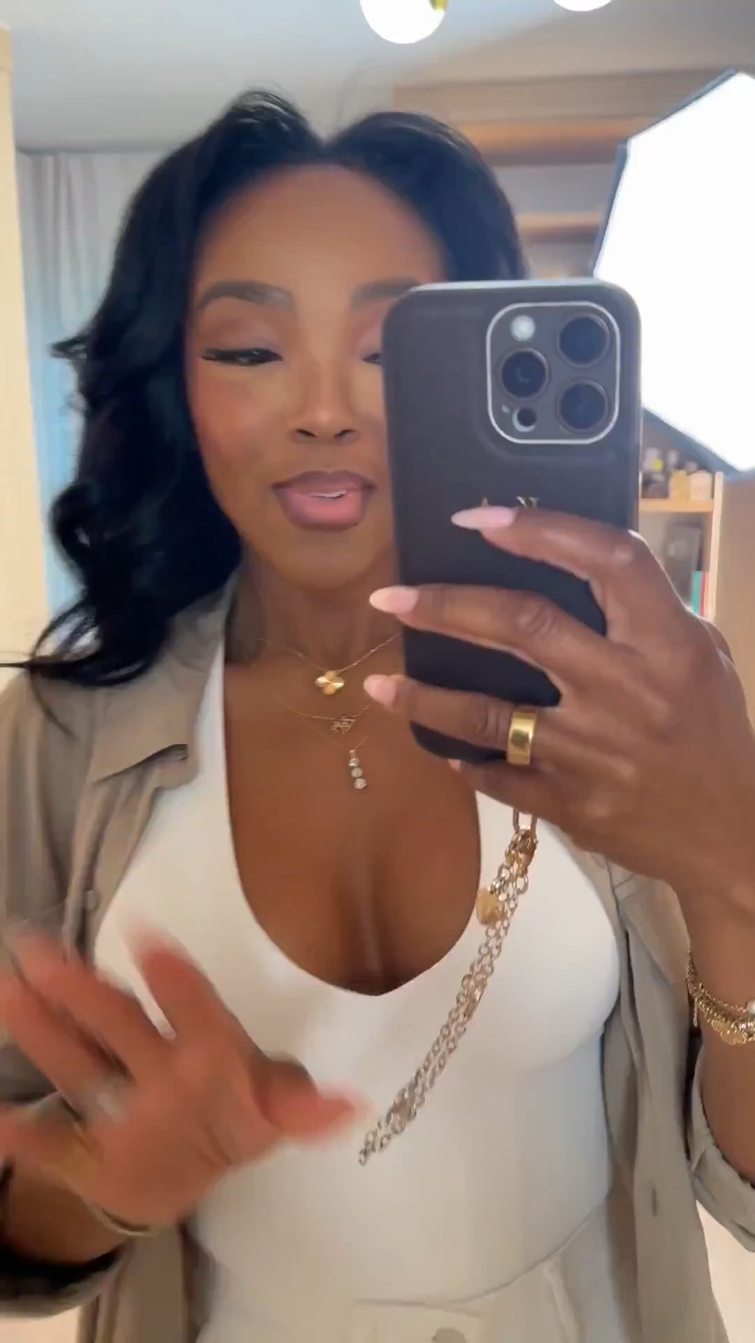 Scroll to shop this neutral chic elevated outfit 🤍

A clean all-white base styled with a lightweight neutral layer is one of those effortless combos that always looks put together—easy to mix and match so your cost per wear keeps dropping every time you reach for it.

Perfect for work, meetings, brunch, or polished everyday looks.

📏 Measurements: 5’4”, 140 lbs, 34D bust, 27” waist, 40” hips

Follow me on Instagram and YouTube @kirasfashionfinds

