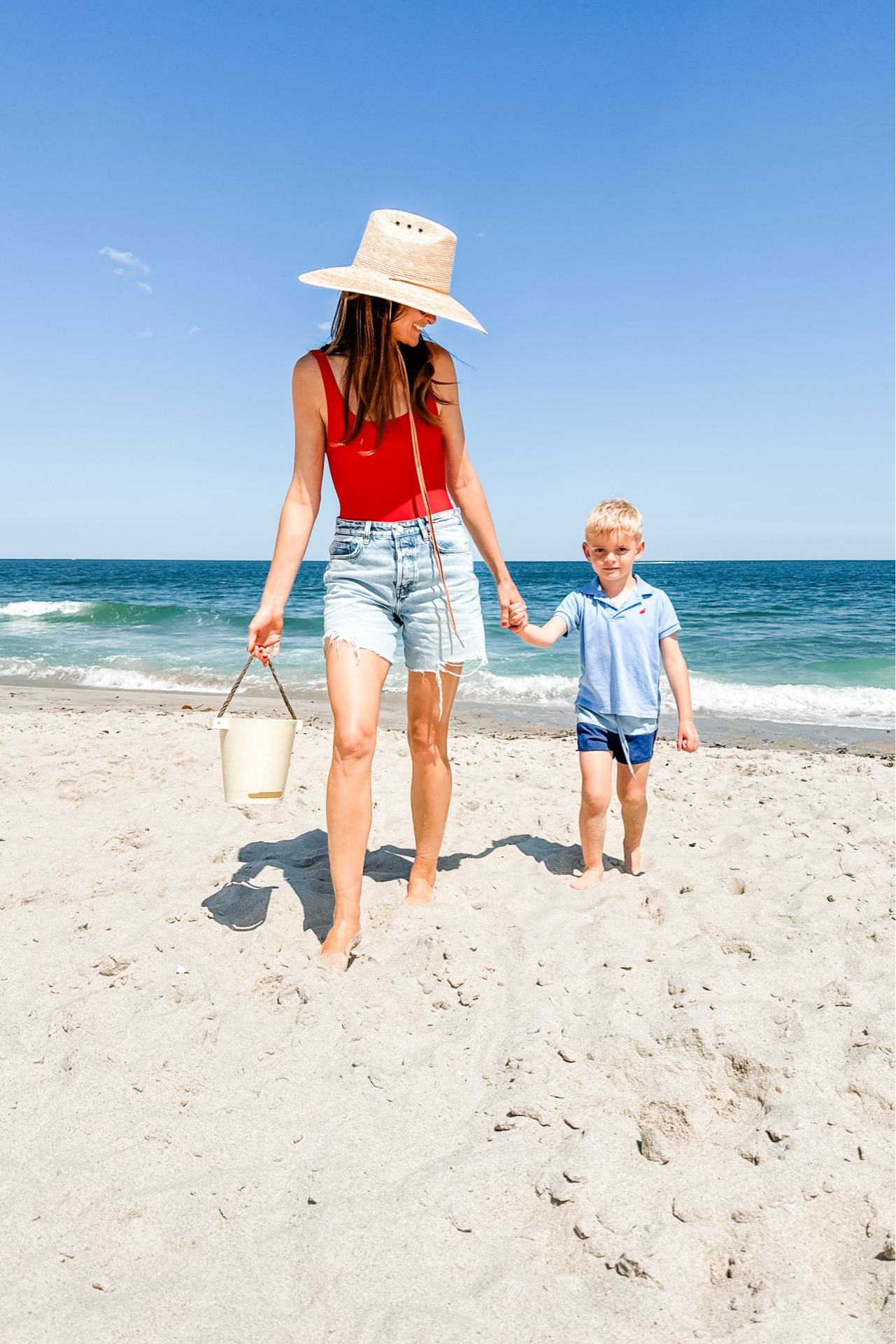 beach ootd 

sizing notes — 
swimsuit: I’m wearing my true size
jean shorts: I took my smaller size. They are loose so if you are between I would suggest sizing down 💙