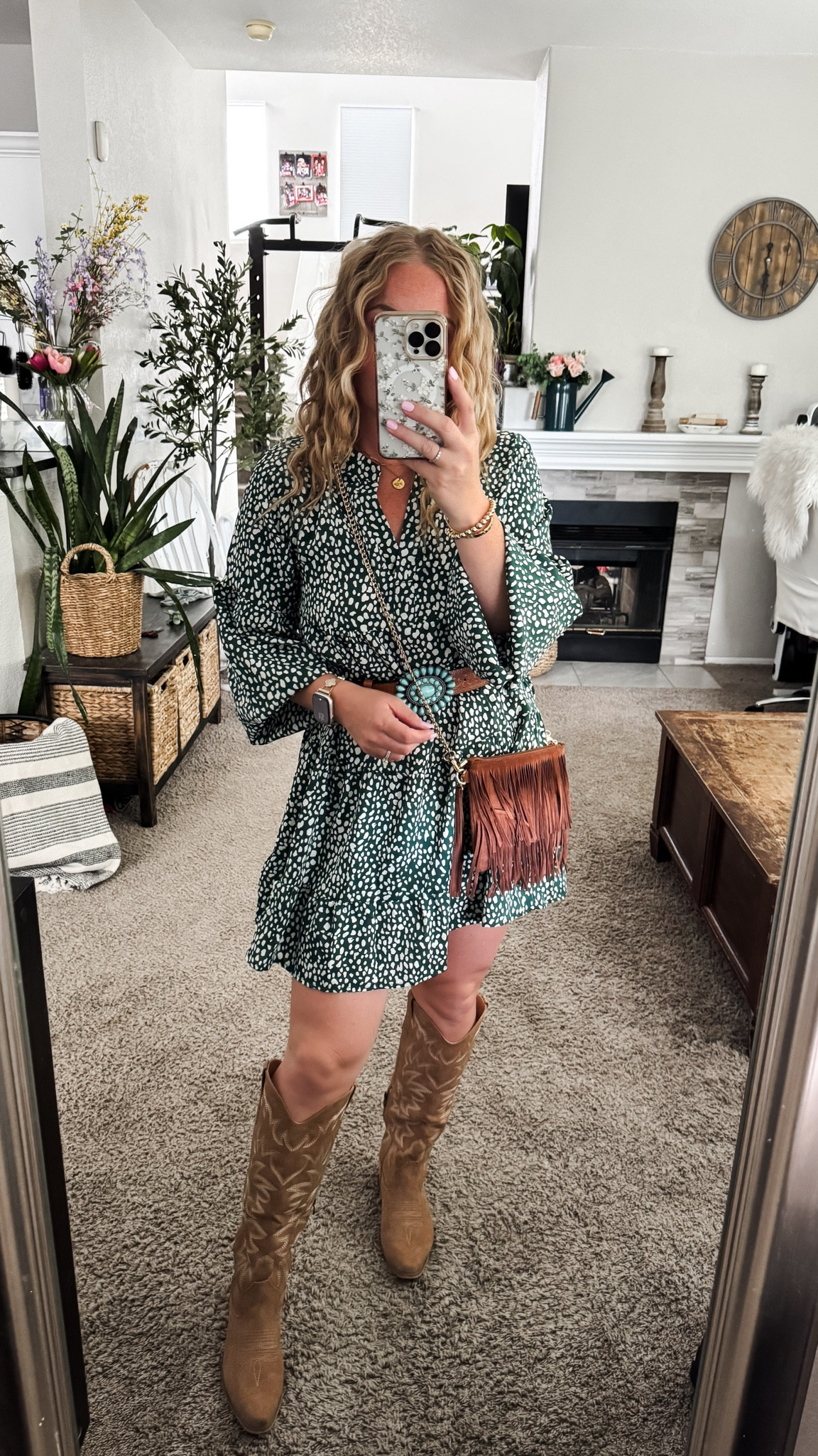 Country boho outfit idea for a concert or festival — green boho flowy dress with a western belt, cowboy boots, and fringe purse 






Nashville outfits, western outfit, festival outfit, western boots, western boho outfit, amazon outfits 2026, concert outfit ideas, summer outfit amazon, Amazon outfit ideas, summer concert outfit, summer festival, rodeo outfit, country concert outfit 

#LTKSaleAlert #LTKPetite #LTKFestival