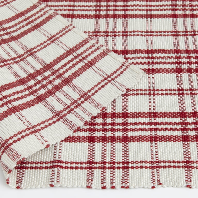 Holiday Time 24" x 36" Red Plaid Layering Rug - Walmart.com | Walmart (US)