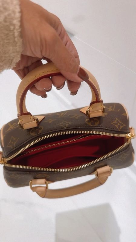 Louis Vuitton speedy 20. Louis Vuitton bag insert
Louis Vuitton organizer
Louis Vuitton speedy organizer 

#LTKSeasonal #LTKitbag
