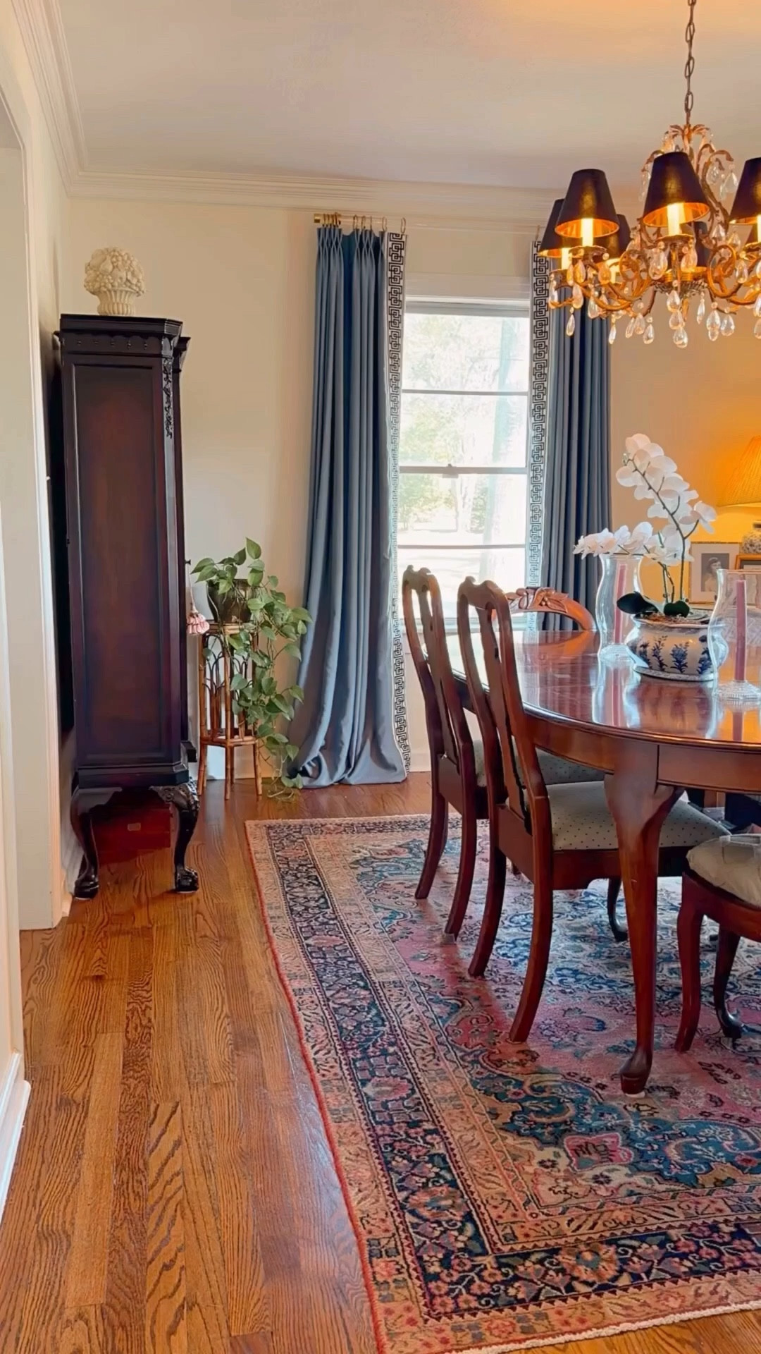 I've always loved my dining room, but something was missing.

Then I found @artscape_design_studio’s "Fable" wallpaper, and it was like the room finally finished telling its story. The colors, the warmth, the way it makes everything feel more intentional…it’s exactly what this space needed.

Every home tells a story. I just found the perfect chapter for my dining room.

You can shop Fable and all of Artscape’s wallpaper selections in the LTK app. 

#LTKHome