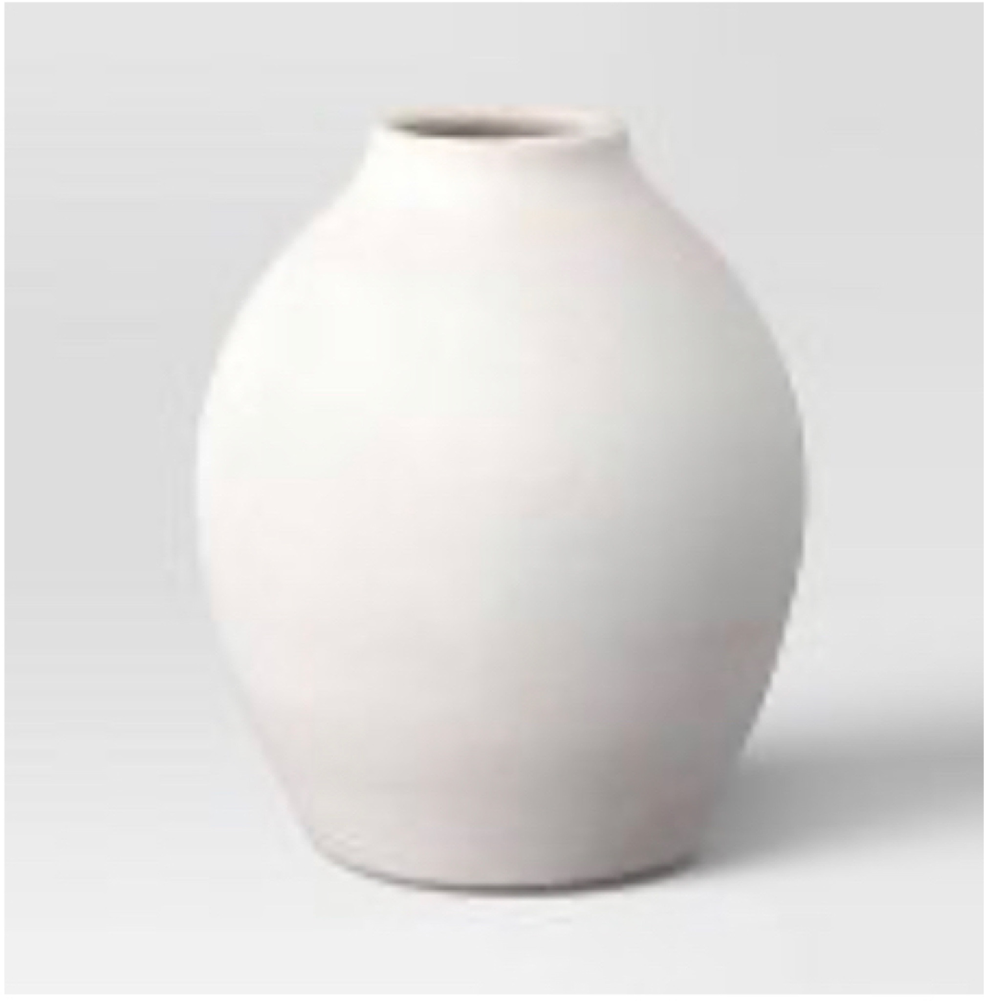 White ceramic vase 
10” H

#target
#threshold

#LTKhome