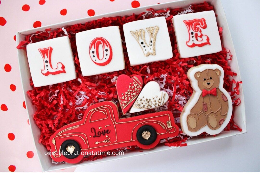 Love Truck Cookie Set, Valentine Truck Cookie Set of 8, Gift Set, Valentine Gift, Valentine's Day... | Etsy (US)