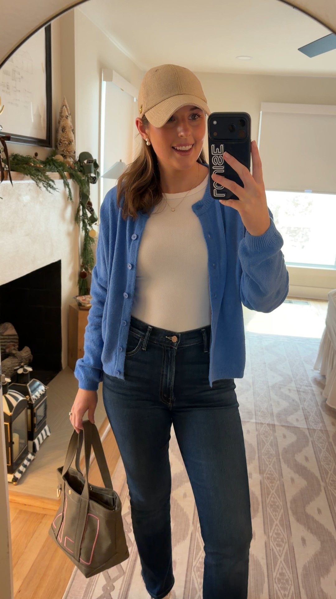 OOTD today! Wearing a S in sweater and 26 in jeans 